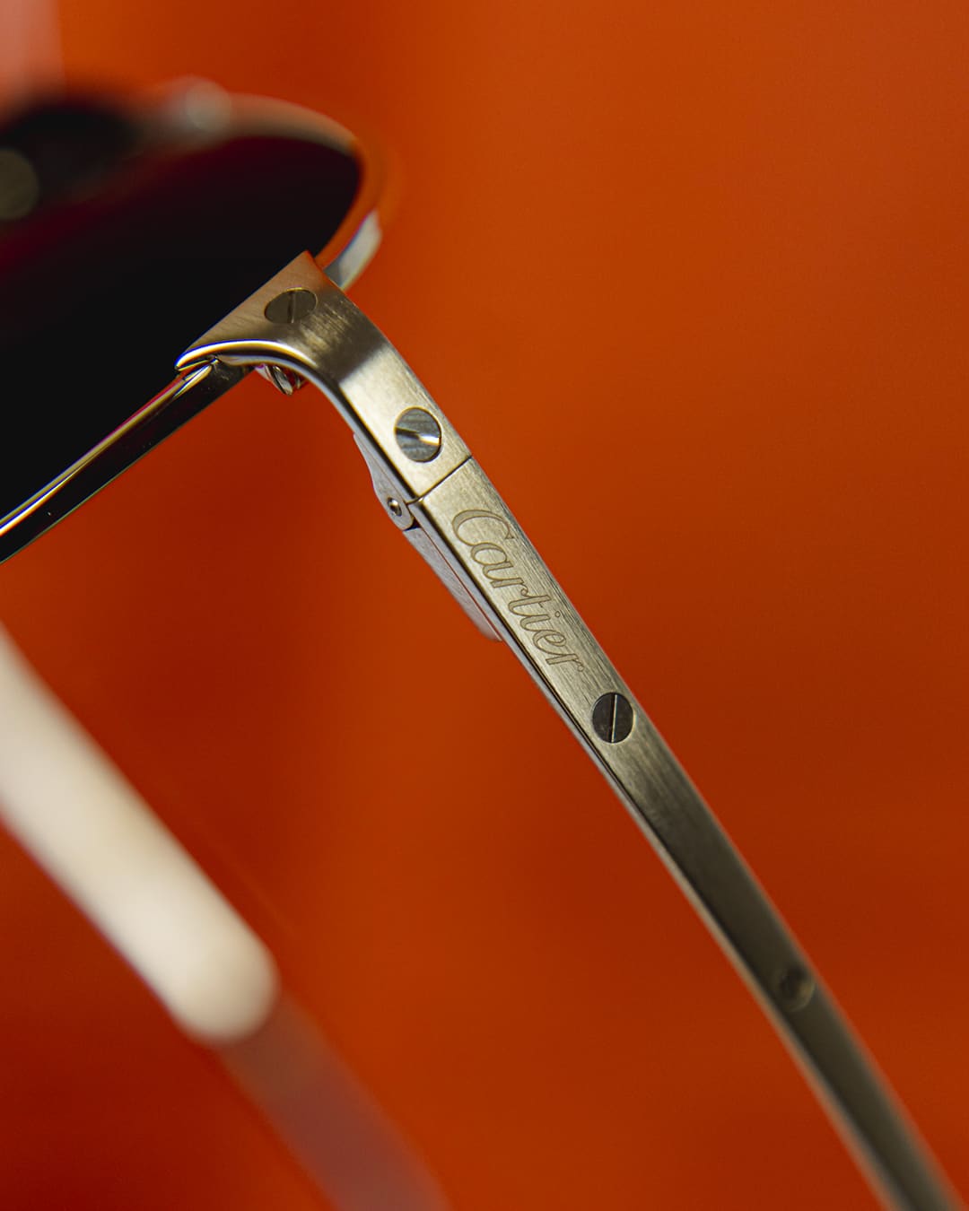 shooting photo des lunettes cartier par youneat pour chateauvieux